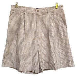 Vintage "Lee" Cream, Tan & Blue Houndstooth Pleated High Waist Shorts Size 16M